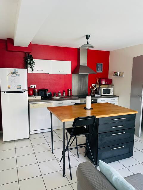 Apartment with private garden and master suite