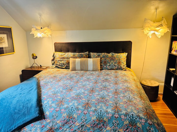 King bed in upstairs room