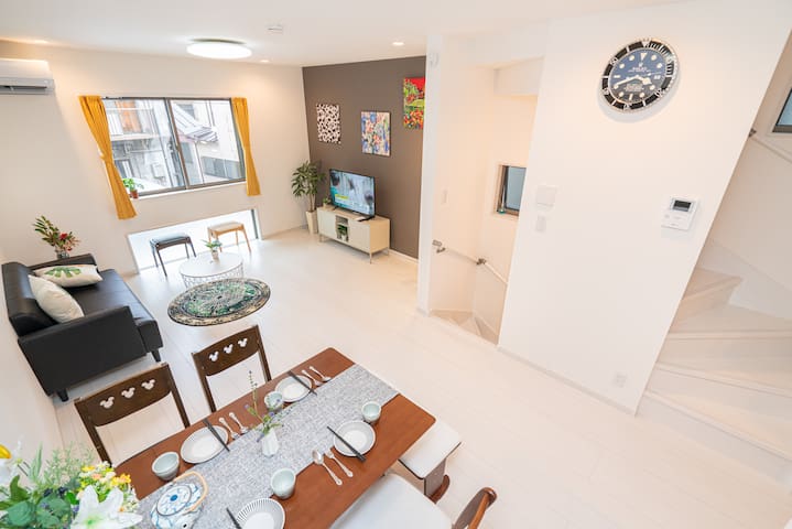 墨田区独栋三层别墅.晴空塔.浅草寺商圈.A直达机场、涩谷。有室内小型停车位、无线网