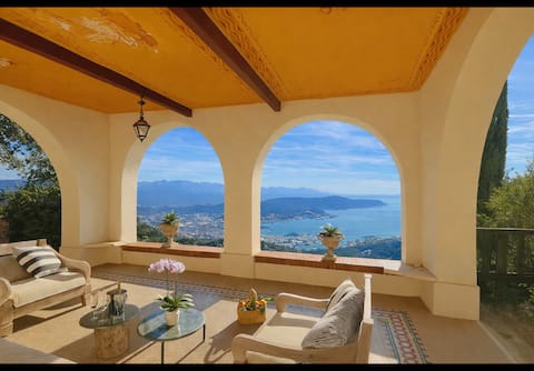 Villa Spenser, 8+Pax, Privat Pool, A/C, Sea View,