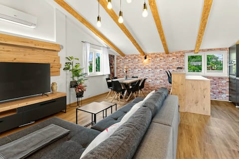 Top Airbnb: Villa Morgan by Rent Istria in Murine