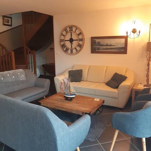 Large Family House, Quiet, Land, Sea, Surf Lodge