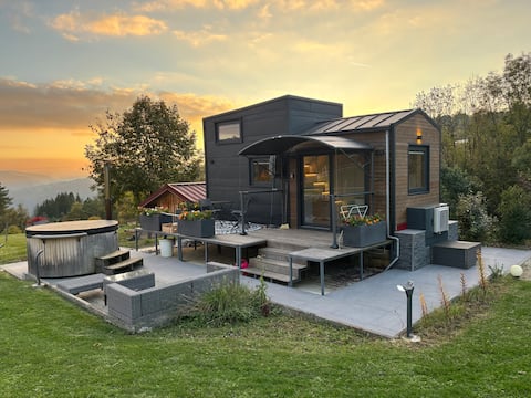 Tiny house in the Haut-Jura