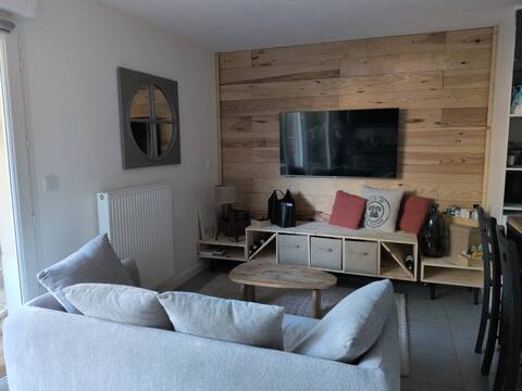 Successful Airbnb property: Garden apartment in Lège-Cap-Ferret in Lège Cap Ferret