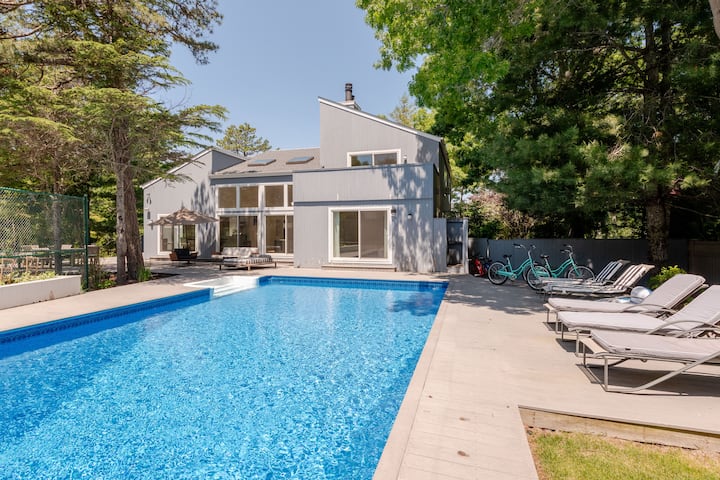 Hamptons Home W Pool/tennis - Quogue, NY