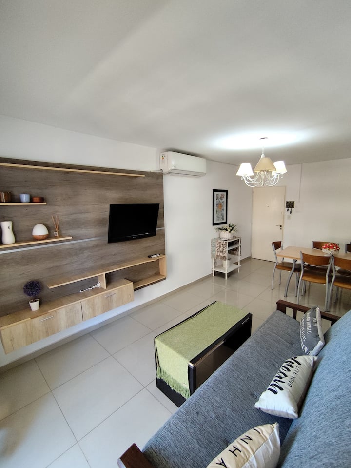 Depto Céntrico De 3 Habitaciones Y Cochera - Rosario