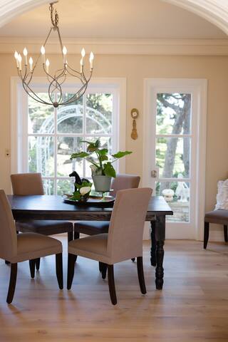 Dutches-by-the-Sea Estate