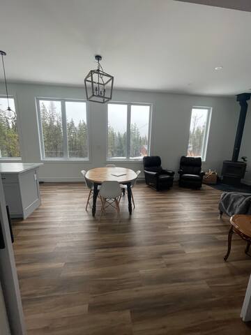 Newly built chalet! gallery image 3