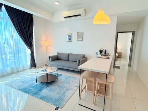 *20 SU Suite* Sutera Avenue Apartment.