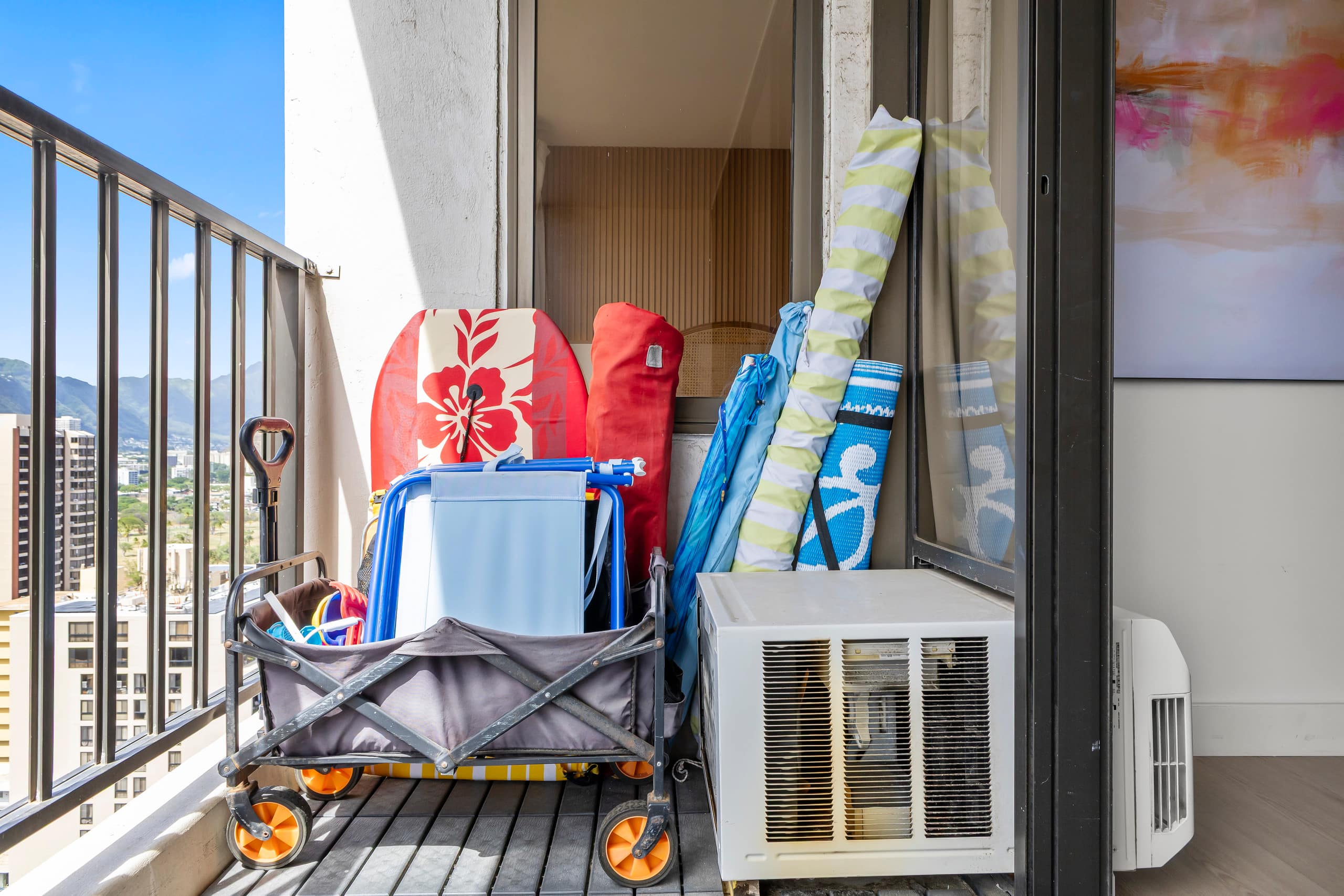 23FL- Modern 1 Bedroom Close to Beach w/Parking - Image 35