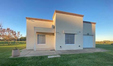 Los Alamos Country House
