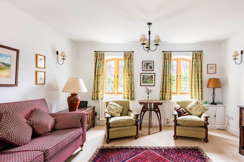 Beautiful Coach House