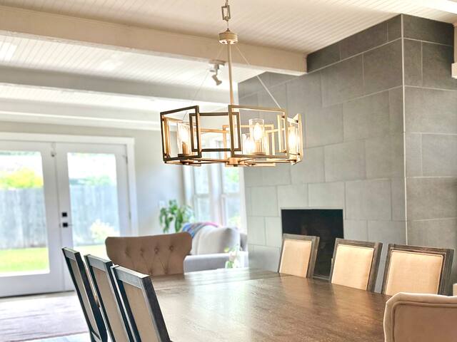 Charming Oasis | Pool & Spa | 10 min to DT/UT/Q2 gallery image 4