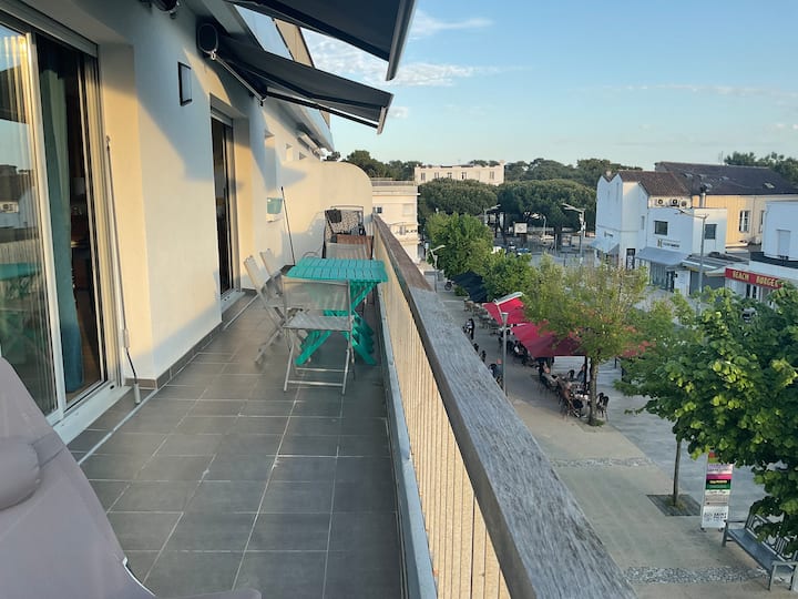 Appartement Plein Centre à 100 Mètres De La Plage - Saint-Palais-sur-Mer