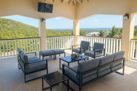 Villa Aurora Antigua - 5 Beds 4 Baths Unit