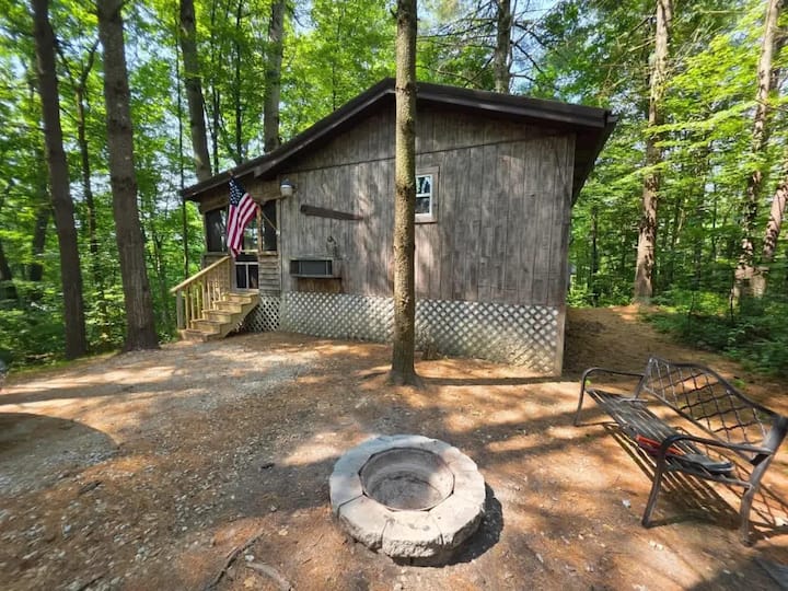 The Old Moonshiners at Avenwood Cabins