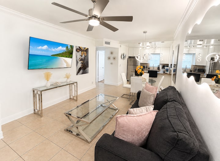Exceptional Suite (1140-5) - Fort Lauderdale, FL
