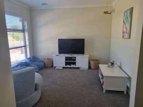 Top performing Airbnb: Relax & Unwind at St Leonards in a Brand new home in St Leonards