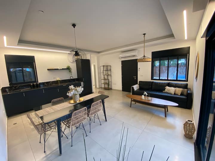 Всекидневна 1