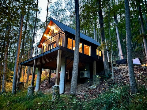 Top performing Airbnb: The Outlook in Hocking Hills