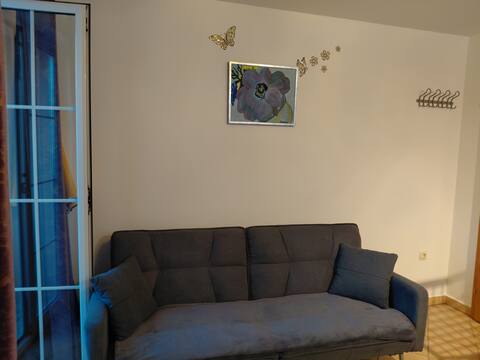 Popular Airbnb listing: Mali apartman in Barbat