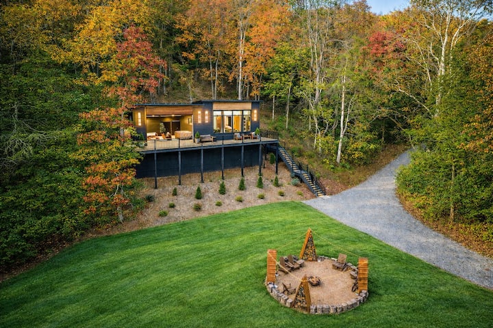 The Laurel Hill Treehouse - Treehouses for Rent in Verona