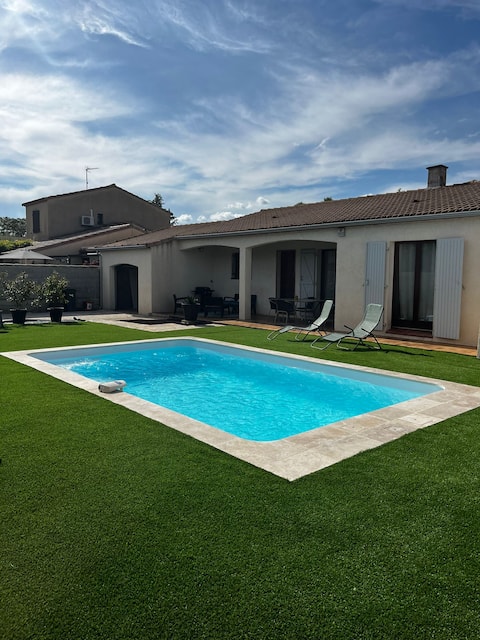 Peaceful 3 bedroom house 5 min from Nîmes.