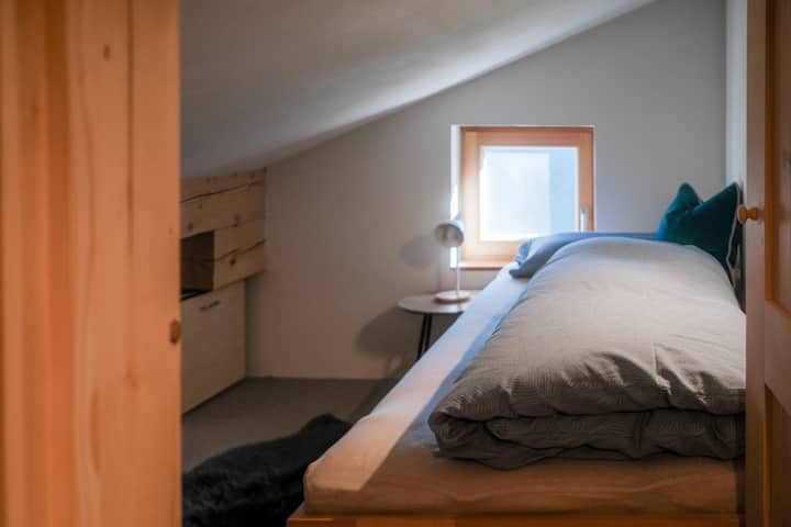 საძინებელი 4