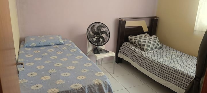 غرفة النوم 2