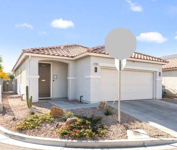 Cozy 2-bedroom single story home