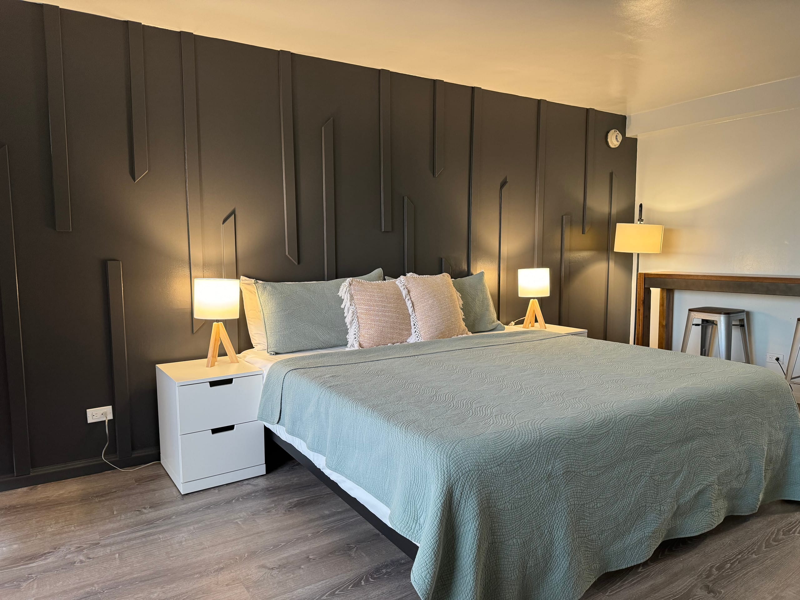 Hotel in Honolulu · ★4.86 · Studio · 1 bed · 1 private bath - Image 8