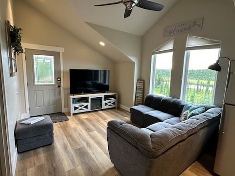 Top Airbnb: River’s Edge Retreat in Sterling