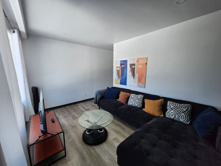 Downtown 2bed/1bath Apartment - Grand Sudbury