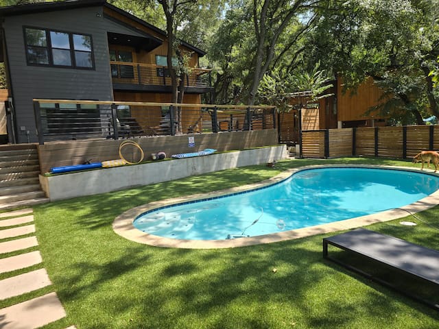 The Spring House. 4 bed 3 bath