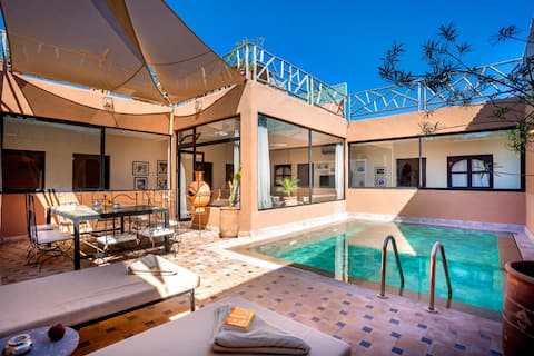 Top Airbnb: Villa Haroun * Heated Pool * Private in Arrondissement De Sidi Youssef Ben Ali مقاطعة سيدي يوسف بن علي