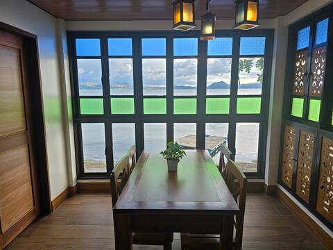 Isabel Lakeview Broom Unit 101