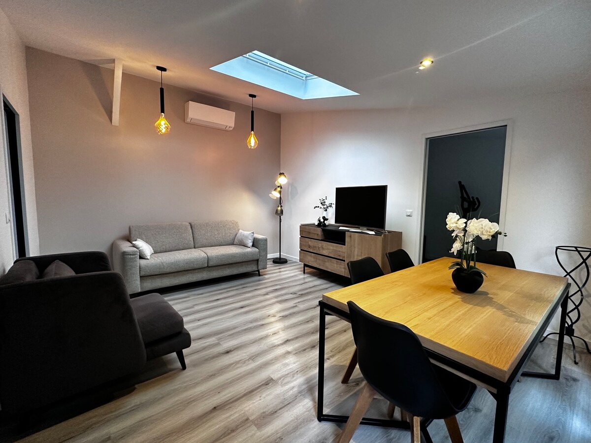 Popular Airbnb listing: House for 4 near Paris or airport transportation in Livry Gargan