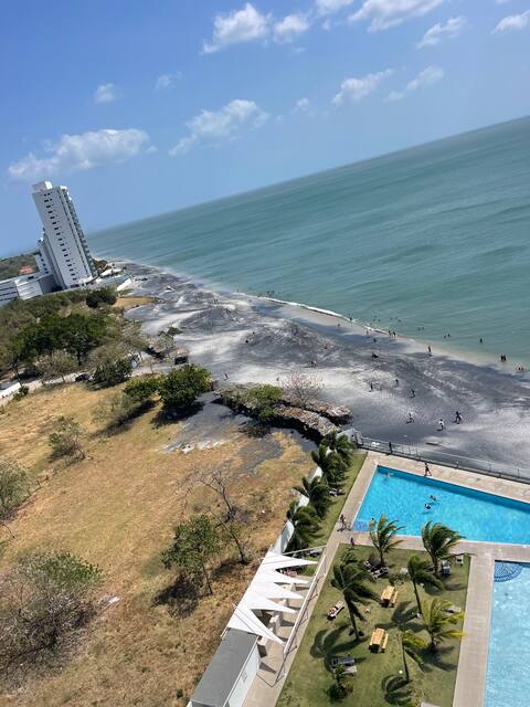 Condo in front of the beach with Mountain View 12