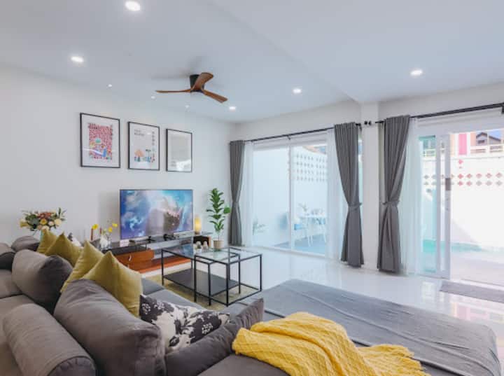 Stunning Pool Villa In Heart Of Patong, Sleeps 8 - Patong Beach