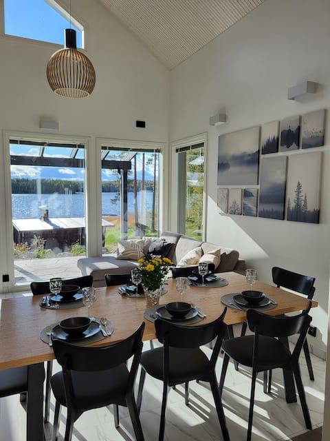 Villa Kyllikki - A magnificent villa by the lake