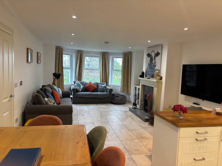 Rosemarinus Ballycastle. 
Peaceful Townhouse - Ballycastle