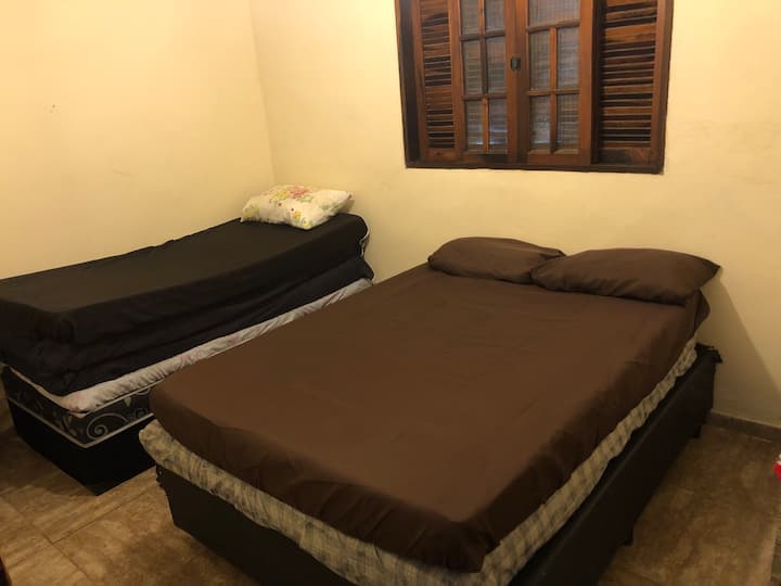 غرفة النوم 1