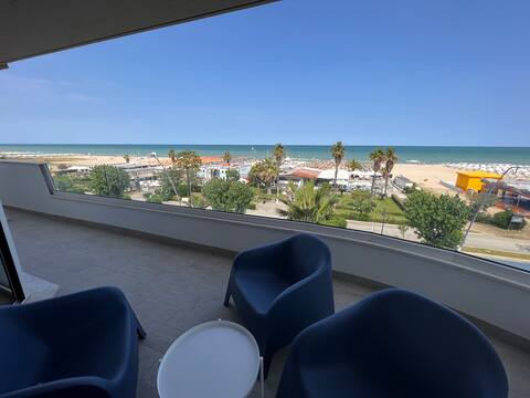 Extraordinary Sea View