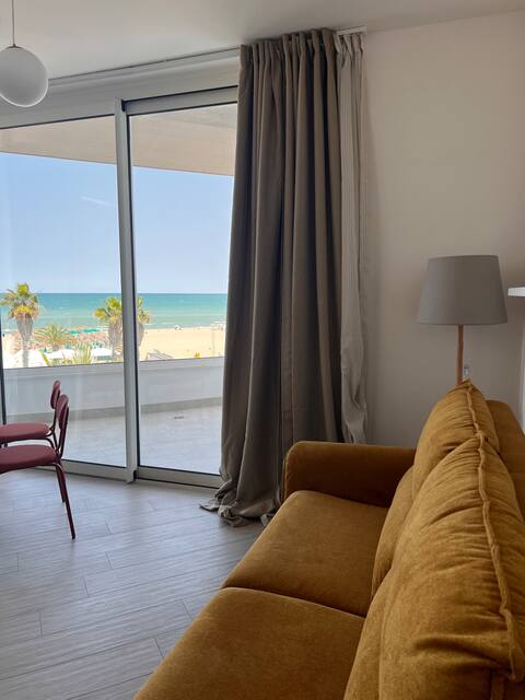 Extraordinary Sea View