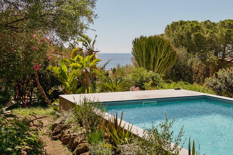 Il Polpo Nero | Ocean View Villa, Pool & Rooftop
