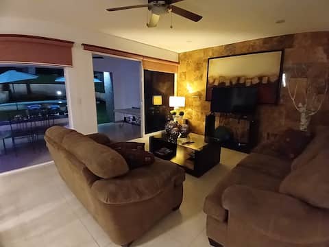Top performing Airbnb: Casa Cerezos in Fraccionamiento Lomas De Cocoyoc