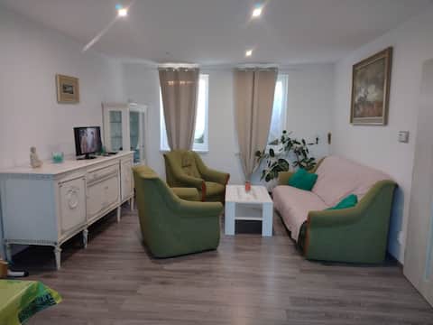 Warm & Homely House 20 km from Bratislava