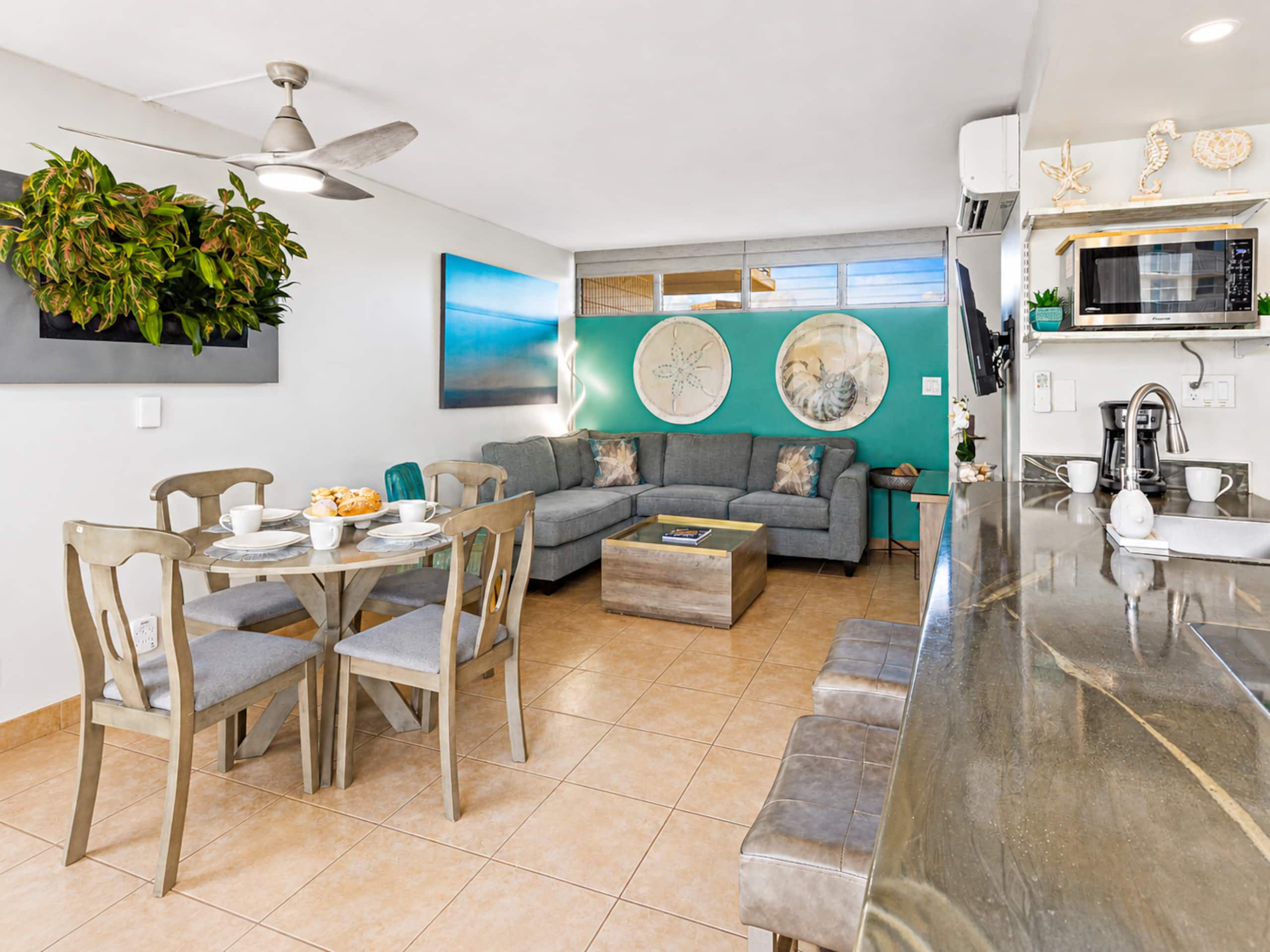 Condo in Kihei · ★4.94 · 2 bedrooms · 2 beds · 2 baths - Image 4