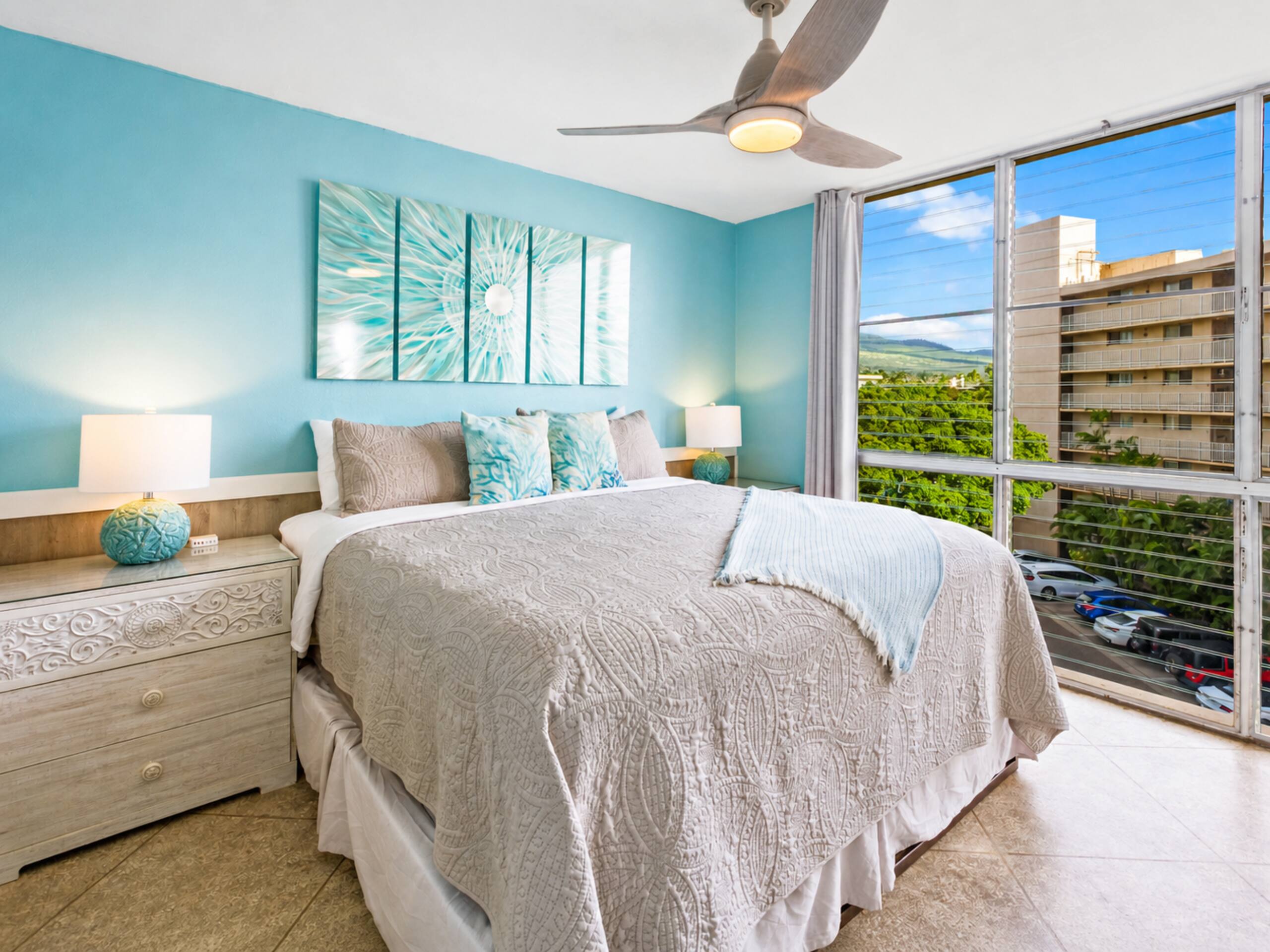 Condo in Kihei · ★4.94 · 2 bedrooms · 2 beds · 2 baths - Image 15