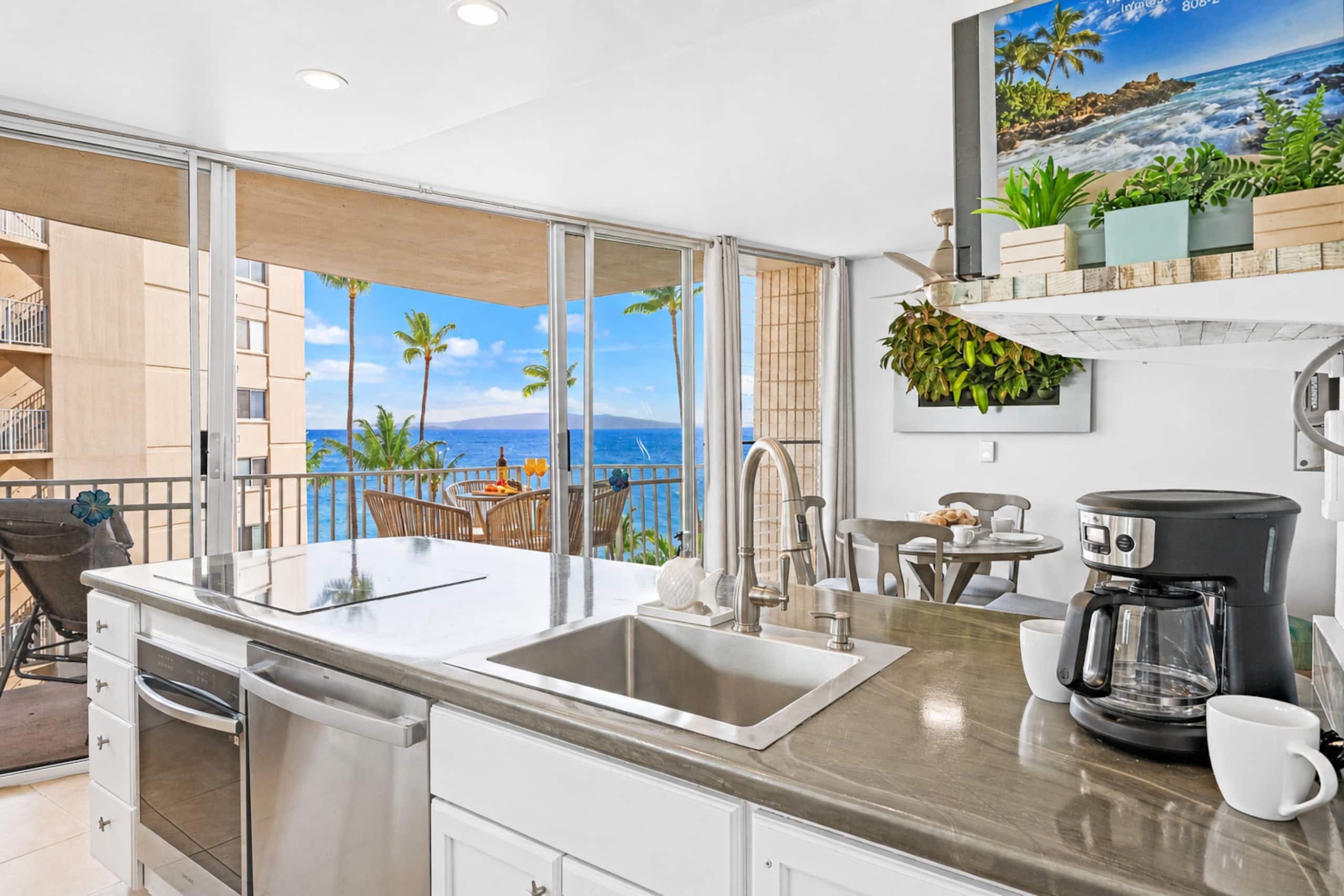 Condo in Kihei · ★4.94 · 2 bedrooms · 2 beds · 2 baths - Image 7
